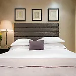 Silk Accommodation