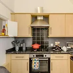 2 Bed In Eastbourne 83735