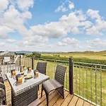 3 Bed In Aberdovey Dy007