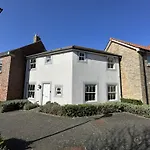 Honeybee Cottage