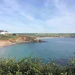 3 Bed In Salcombe Court