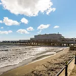 2 Bed In Sandown 90013