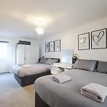 Guest Rooms Near City Centre & Anfield Free Parki