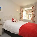2 Bed In Charlestown 41206