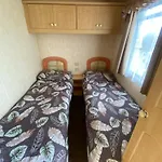 F111 - The Grange Ingoldmells, Pet Friendly And Close To Fantasy Island, Bars And Shops