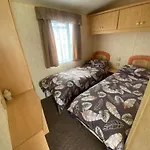 F111 - The Grange Ingoldmells, Pet Friendly And Close To Fantasy Island, Bars And Shops