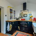 1 Bed In Bridport 89687