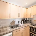 2 Bed In Aberdovey Dy047