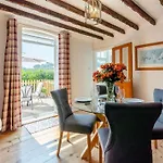 2 Bed Property In Ventnor 82973