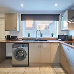 Host & Stay - North Shore Cottage