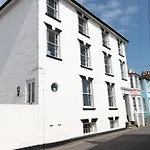 10A East Cliff