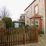 Morris House