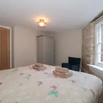 Purbeck Hotel Apartments - Flat 1