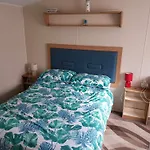 Pg37 6 Berth Caravan , Golden Palm , Chapel