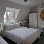Poppy Cottage