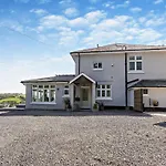 5 Bed In Westward Ho 91772