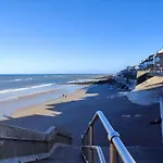 The Halt, Sheringham - 2X Car Spaces, Family Friendly Holiday Home Close To Beach