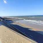 The Halt, Sheringham - 2X Car Spaces, Family Friendly Holiday Home Close To Beach