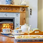 5 Bed In Aberdovey 90493