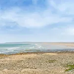 2 Bed In Westward Ho Athei