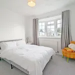 Marine Lodge