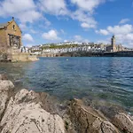 Porthleven B And B