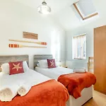 2 Bed In Seahouses 83604