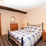 1 Bed In Godshill Ic146
