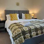 Rhos Helyg - Beach-Side Luxury Stylish House