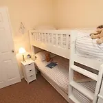 2 Bed In Seahouses Cn199