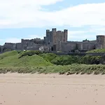 4 Bed In Bamburgh Cn089