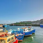 3 Bed In Seahouses Cn057