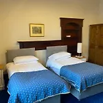 Townhouse Apartments