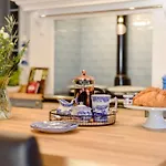 5 Bed In Appledore 89620