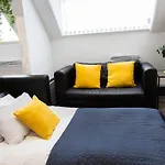 Bootle, Liverpool Trendy 1Bed Ft