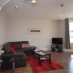 2 Bed In Appledore 3Gabl