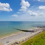 2 Bed In Sheringham 88076