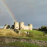 The Old Wash House, Prestatyn, North Wales - An Original Victorian Laundry Now A Unique Little Dog-Friendly Let, A 5 Min Walk To Beach & Town!