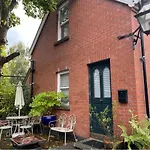 Self Contained Coach House In Leafy South Belfast The Location Is Not Accurate