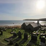 Bryn Canaid