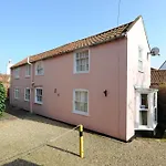 Puddle Cottage