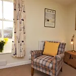 1 Bed In Brixham Bx036