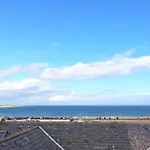 3 Bed In Seahouses Cn160