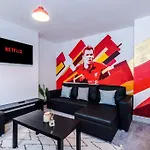 5 Sleeper Lfc Themed Apartment