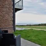 2 Bed In Porthcawl 87294