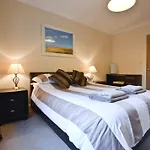 2 Bed In Seahouses Cn198