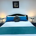 Aqua Dream Luxury Apartment-Coyles Place At Portland 88