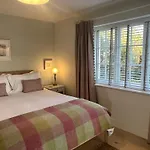 Cobblers Lodge