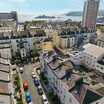 Comfortable 4-Bed Townhouse By Plymouth Hoe