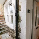 1 Cheyne Beach Apartments